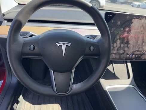 Used 2022 Tesla Model 3 RWD image 9