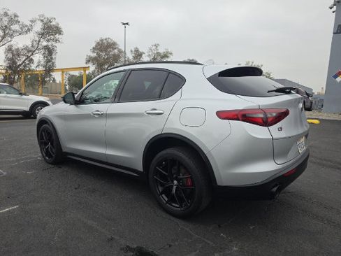 Used 2019 Alfa Romeo Stelvio Ti Sport w/ Quick Order Package 22S Sport AWD/4WD image 6