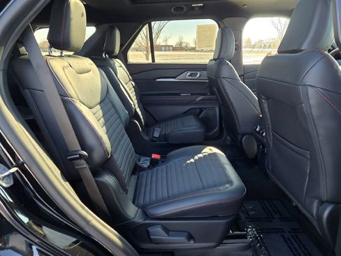 New 2026 Ford Explorer ST-Line image 9