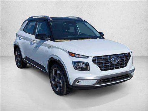 New 2026 Hyundai Venue SEL FWD image 3