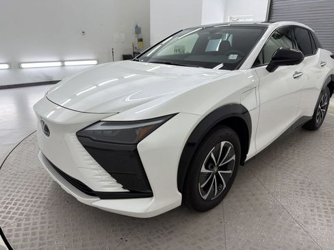 Used 2024 Lexus RZ 300e Premium w/ Accessory Package (Z1) FWD image 31