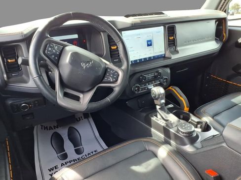 Used 2024 Ford Bronco Badlands AWD/4WD image 6