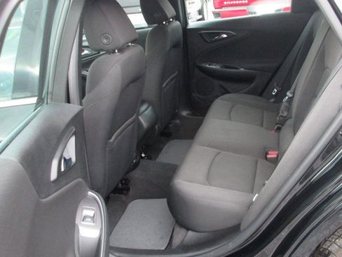 Used 2019 Chevrolet Malibu LS image 14