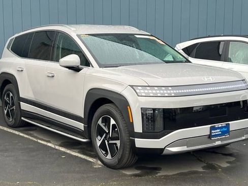 Certified 2026 Hyundai Ioniq 9 SE image 2