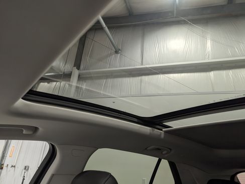 Used 2024 Buick Envision Avenir image 29