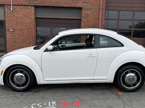 Used 2012 Volkswagen Beetle 2.5 FWD image 6