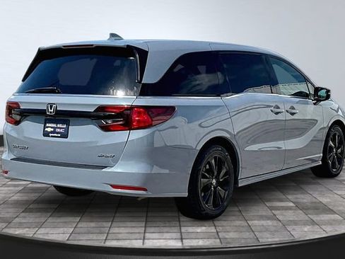 Used 2024 Honda Odyssey Sport image 6