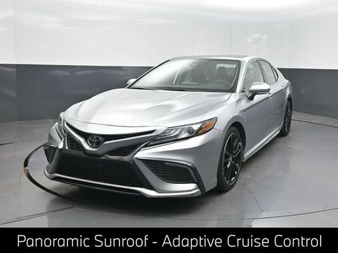 Used 2023 Toyota Camry XSE FWD image 1