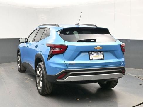 New 2026 Chevrolet Trax LT w/ Driver Confidence Package FWD image 12
