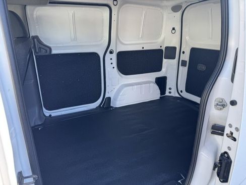 Used 2020 Nissan NV200 S FWD image 5