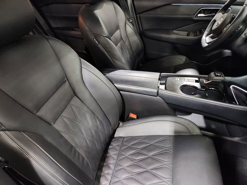 Used 2024 Nissan Rogue Platinum w/ Platinum Premium Package image 32