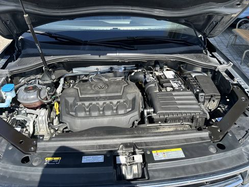 Certified 2024 Volkswagen Tiguan SE image 29