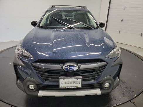 Used 2023 Subaru Outback Limited XT AWD/4WD image 2