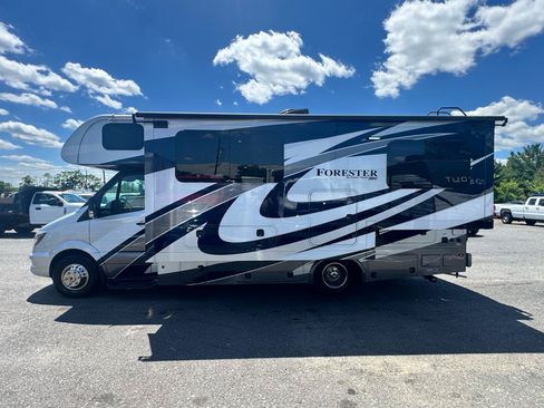 Used 2016 Mercedes-Benz Sprinter 3500 image 8