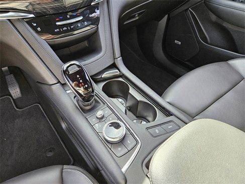 Certified 2025 Cadillac XT6 Premium Luxury image 24