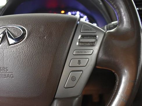 Used 2017 INFINITI QX80 Limited w/ All Season Package image 17