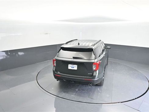 Used 2023 Ford Explorer ST-Line w/ Class IV Trailer Tow Package image 29