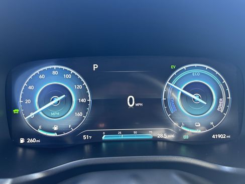 Used 2022 Hyundai Santa Fe SEL Premium image 21