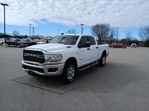 Used 2024 RAM 2500 Big Horn w/ Off Road Package image 3