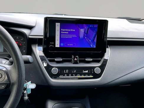 Certified 2025 Toyota Corolla LE FWD image 7