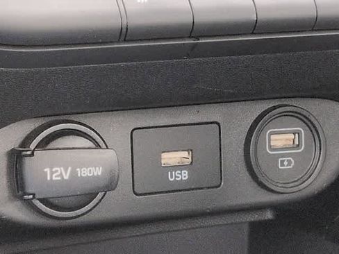 Used 2023 Hyundai Elantra SEL w/ Cargo Package image 30