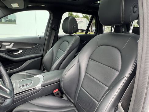 Certified 2022 Mercedes-Benz GLC 300 image 16