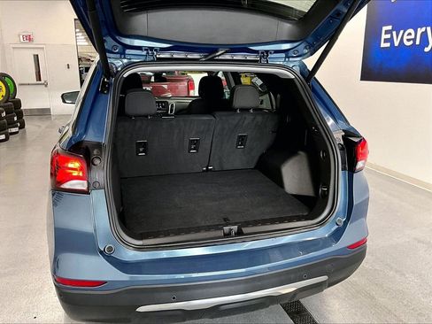 Used 2024 Chevrolet Equinox LT AWD/4WD image 34