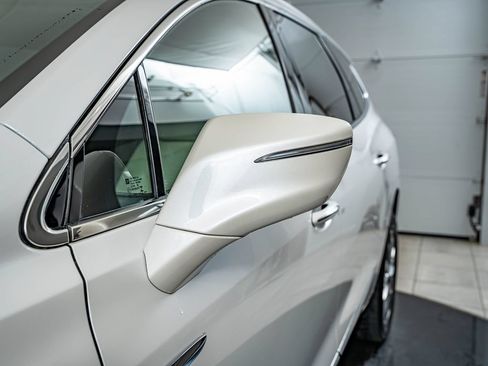 Used 2019 Buick Enclave Essence FWD image 9