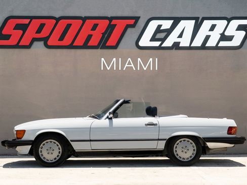 Used 1988 Mercedes-Benz 560 SL image 10