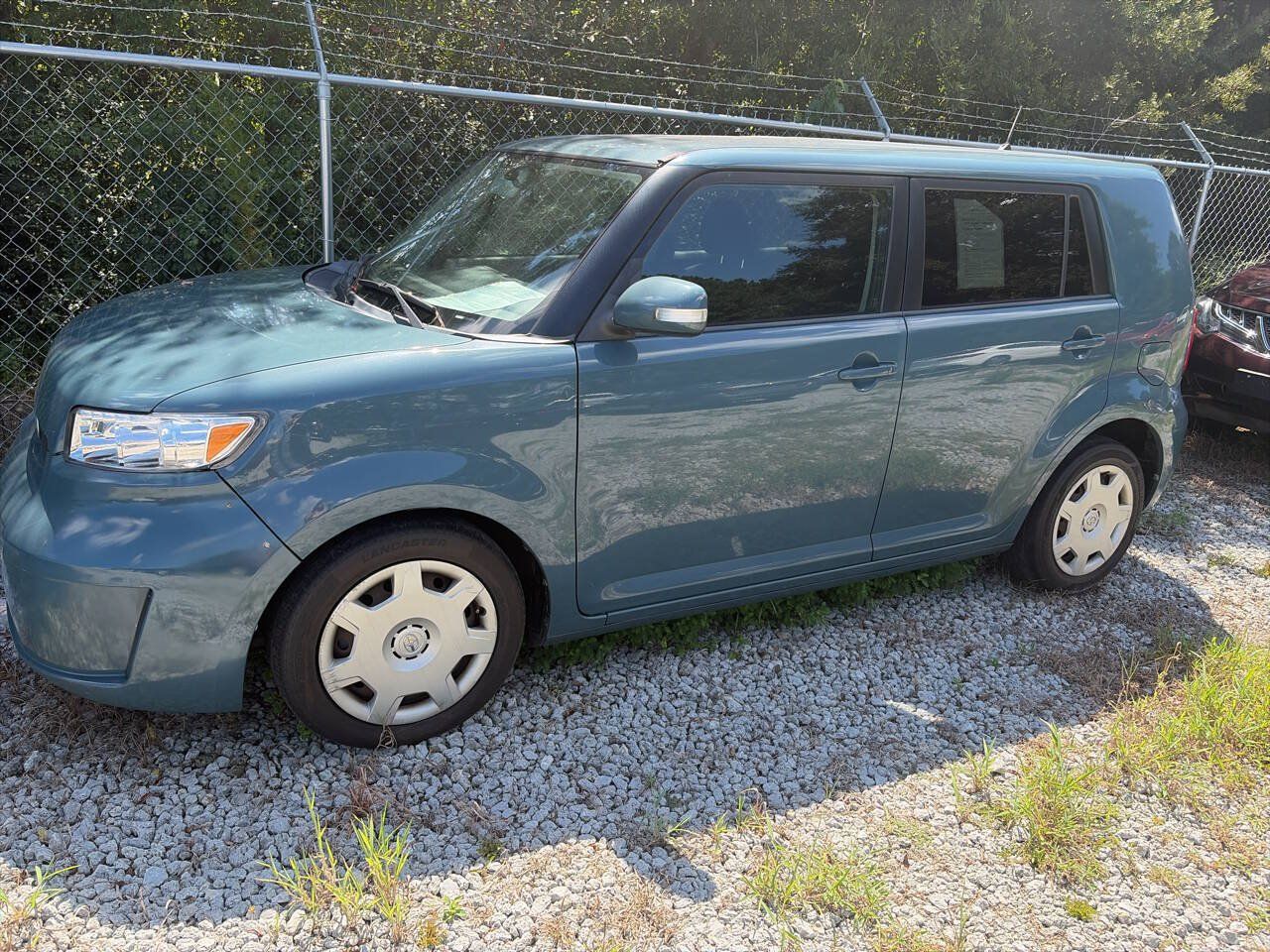 Used 2008 Scion xB FWD image 1
