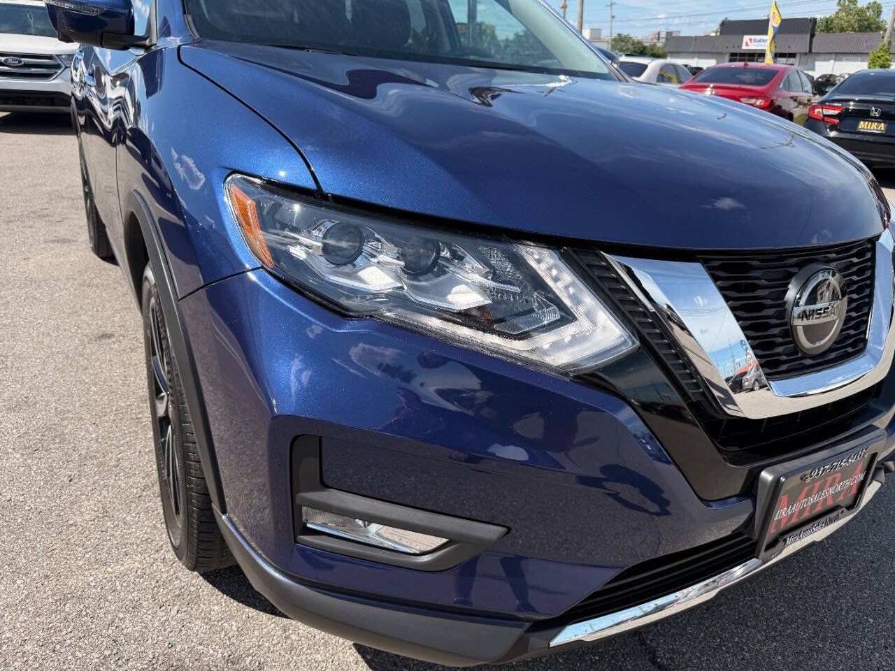Used 2019 Nissan Rogue SL w/ Premium Package AWD/4WD image 12