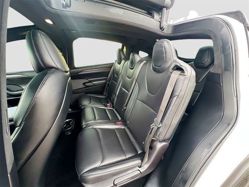 Used 2022 Tesla Model X image 23