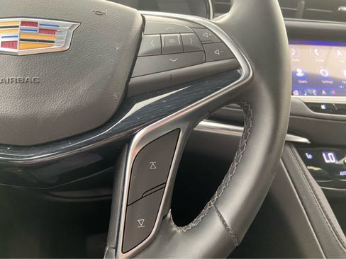 Used 2025 Cadillac XT5 Premium Luxury AWD/4WD image 10