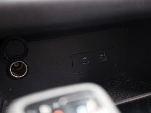 Certified 2025 Nissan Pathfinder SV FWD image 16