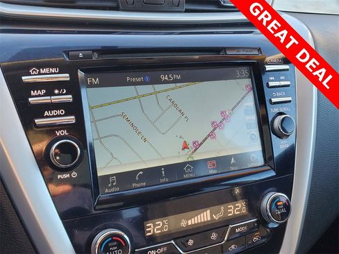 Used 2018 Nissan Murano S image 17