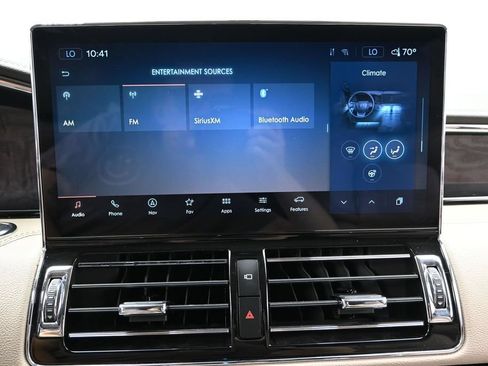 Used 2024 Lincoln Navigator Premiere AWD/4WD image 35