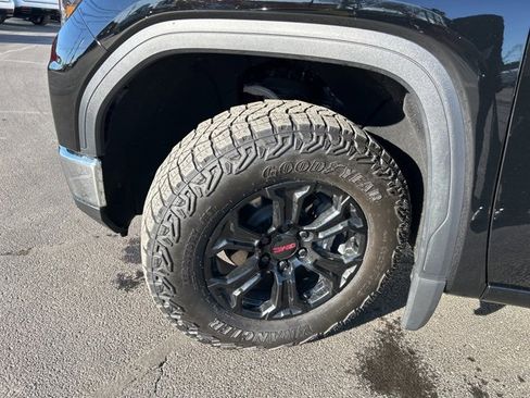 Used 2024 GMC Sierra 1500 Pro w/ Pro Value Package image 9