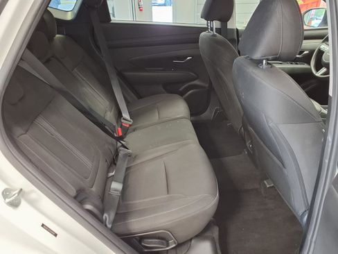 Used 2025 Hyundai Tucson SEL AWD/4WD image 13