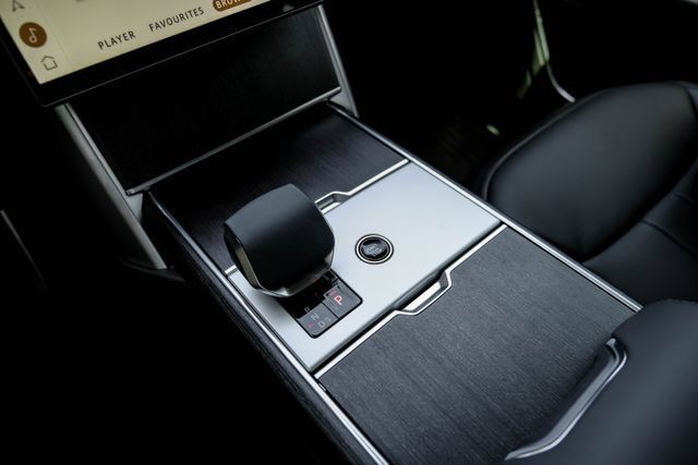 New 2026 Land Rover Range Rover SE AWD/4WD image 35