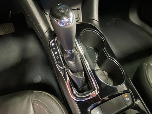 Used 2018 Chevrolet Cruze Premier w/ Premier True North Edition FWD image 27