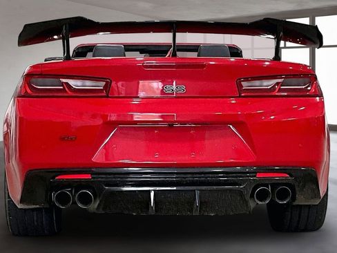 Used 2017 Chevrolet Camaro SS RWD image 4