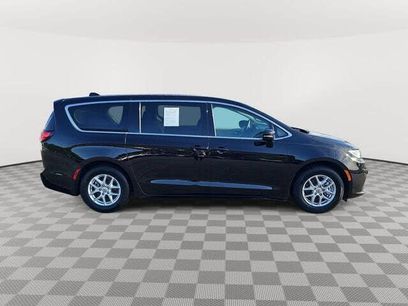 Used 2024 Chrysler Pacifica Touring-L