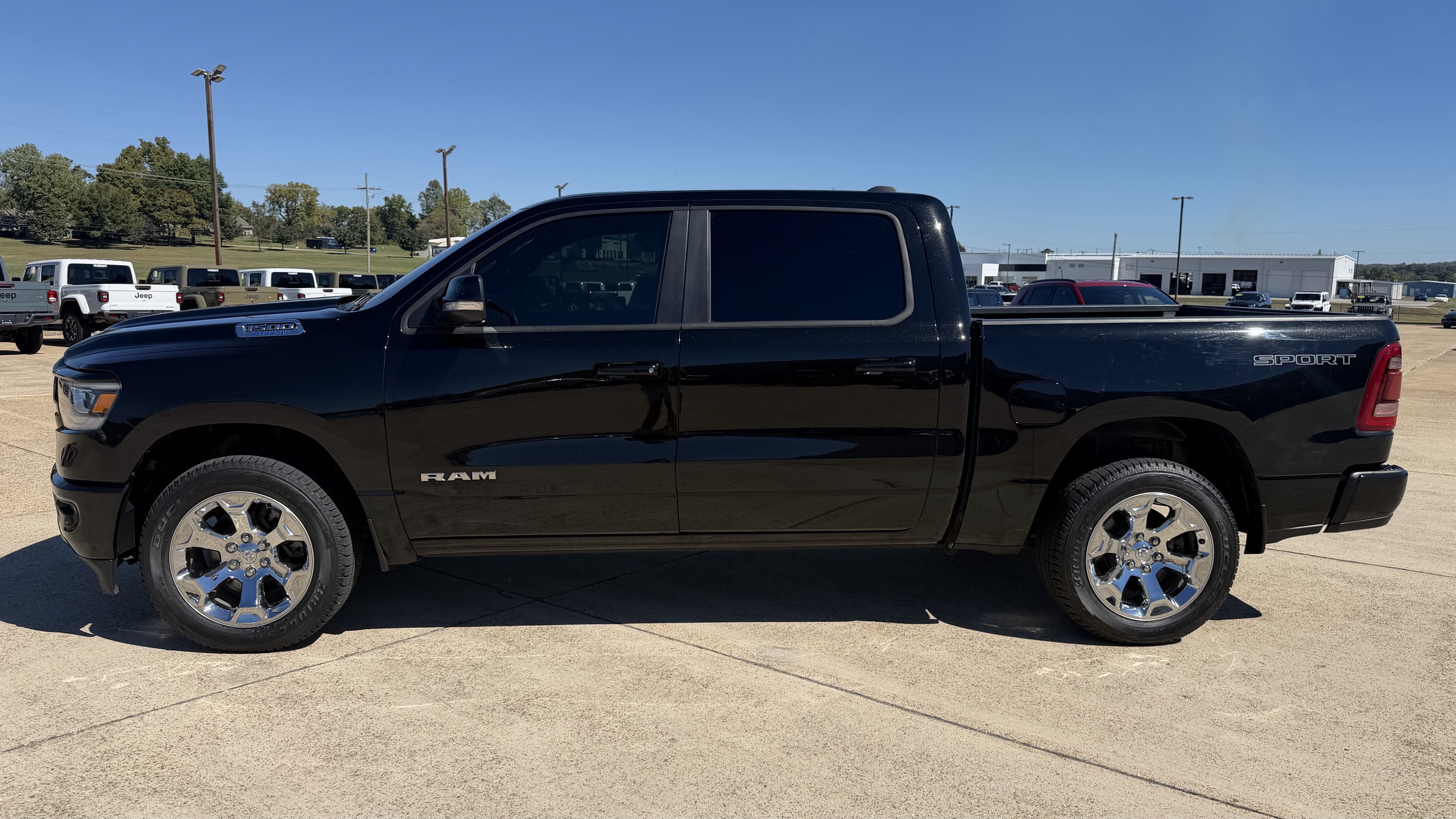 Used 2022 RAM 1500 Big Horn AWD/4WD image 4
