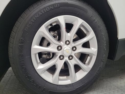 Used 2018 Chevrolet Equinox LT image 31