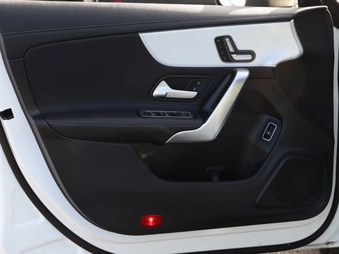 Used 2025 Mercedes-Benz CLA 250 4MATIC image 15