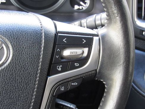 Certified 2020 Toyota Land Cruiser w/ Preferred Accessory Package image 29