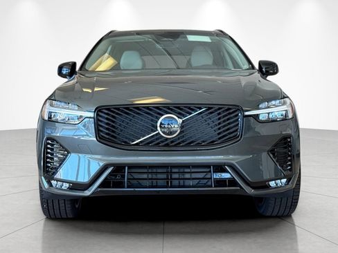 New 2026 Volvo XC60 B5 Ultra w/ Climate Package image 9