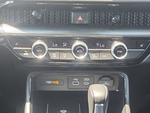 Used 2025 Honda CR-V EX-L image 17