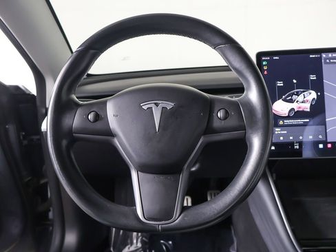 Used 2019 Tesla Model 3 Performance image 37