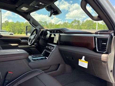New 2026 GMC Sierra 2500 Denali AWD/4WD image 13